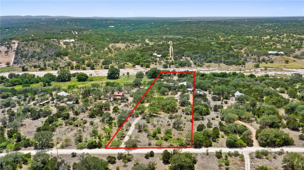 377 Pedernales Oaks Dr