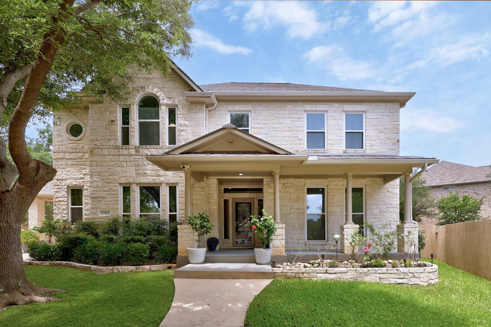 3502 Hidden Oaks Cv
