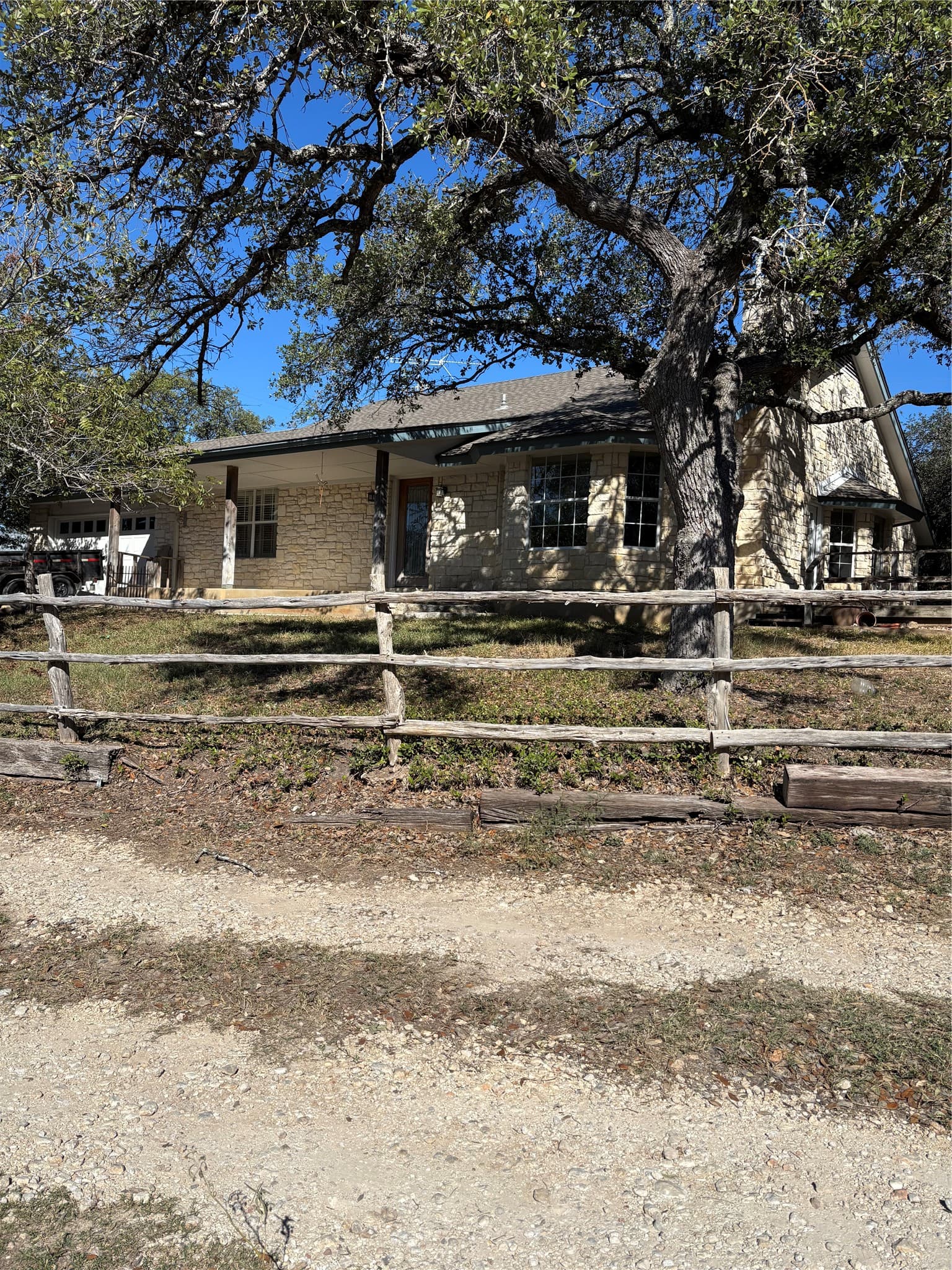 801 Moore Ln