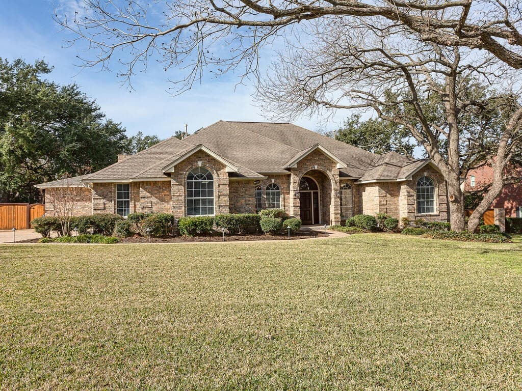 27 Wilderness Way