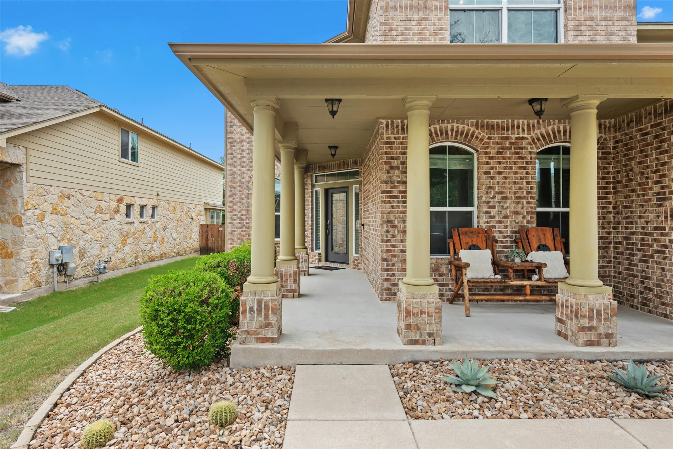 Main property image