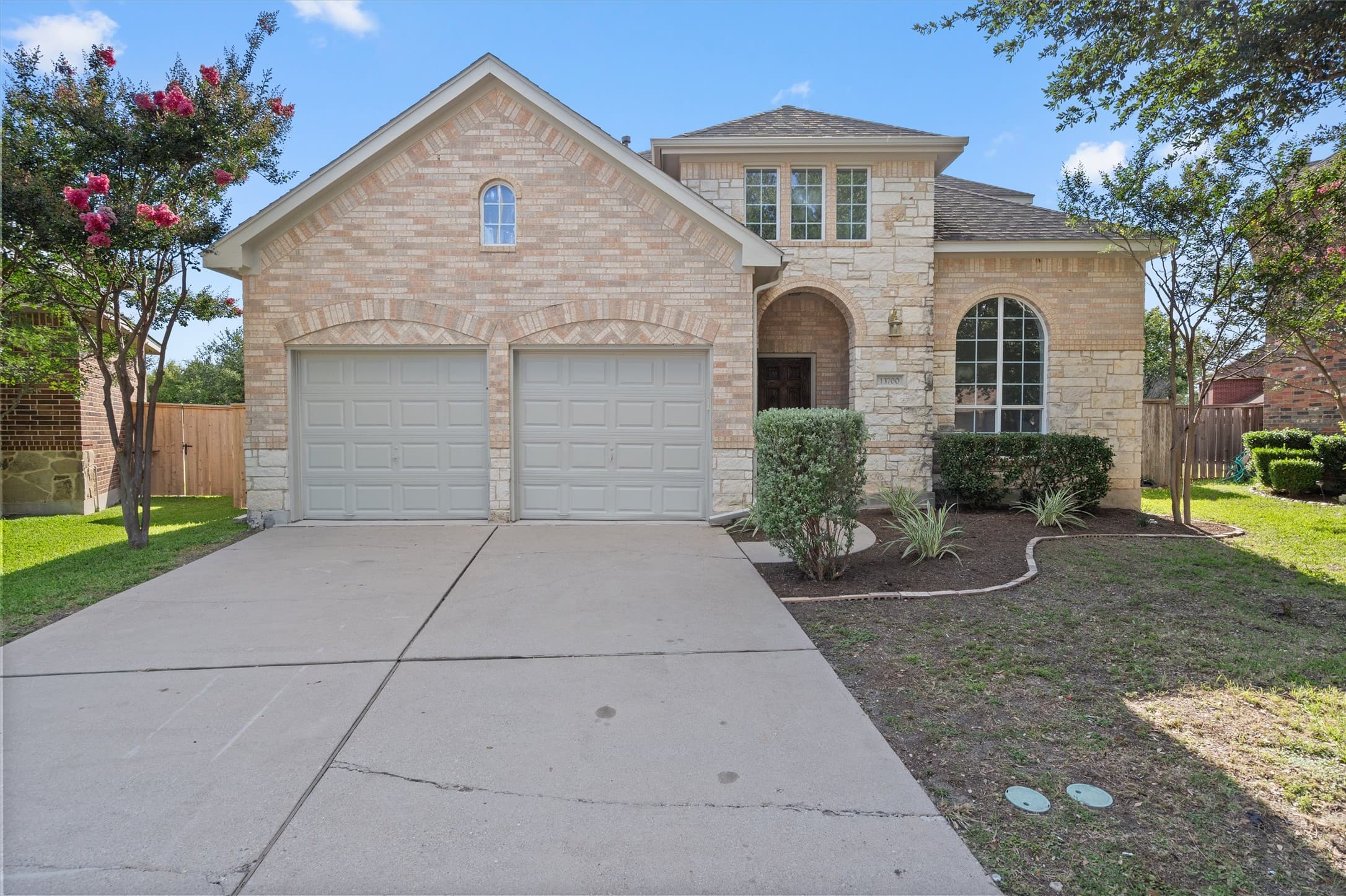 13700 Long Shadow Dr