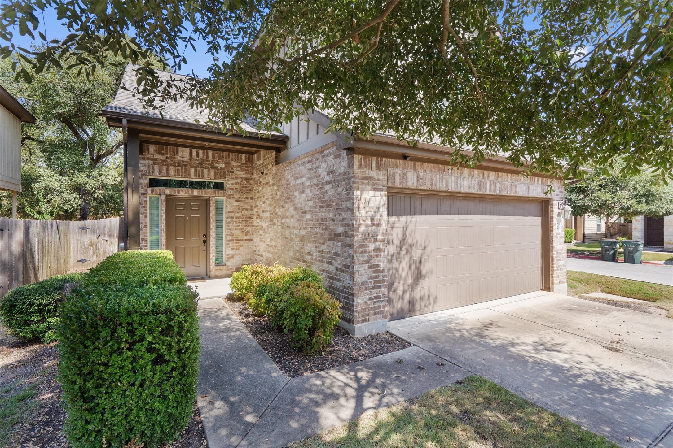Main property image