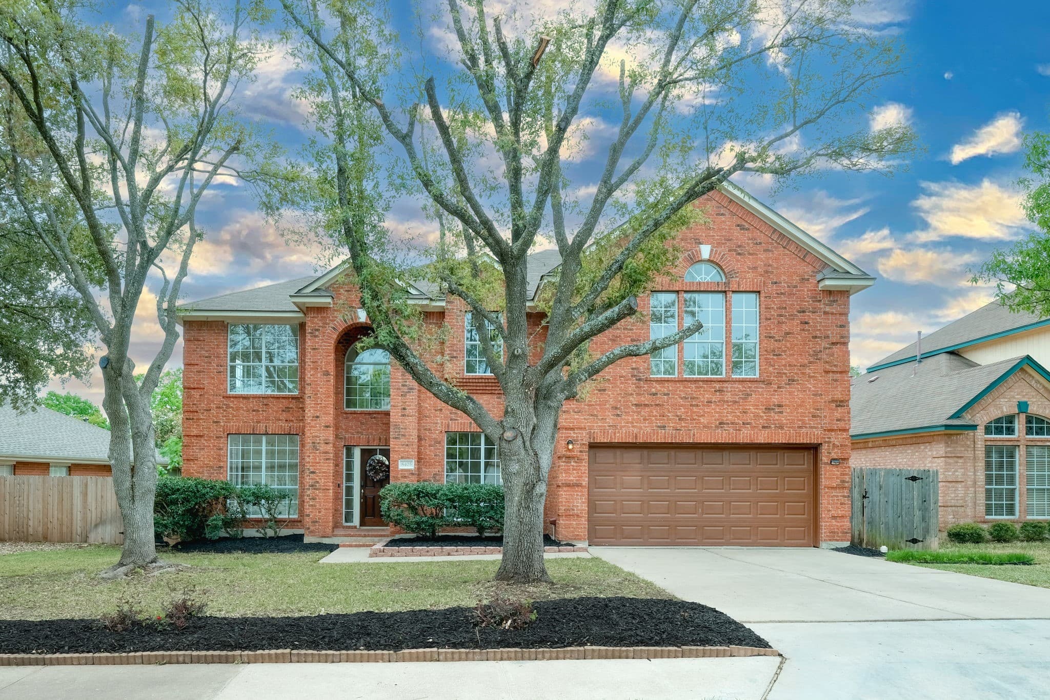 8405 Caledonia Dr
