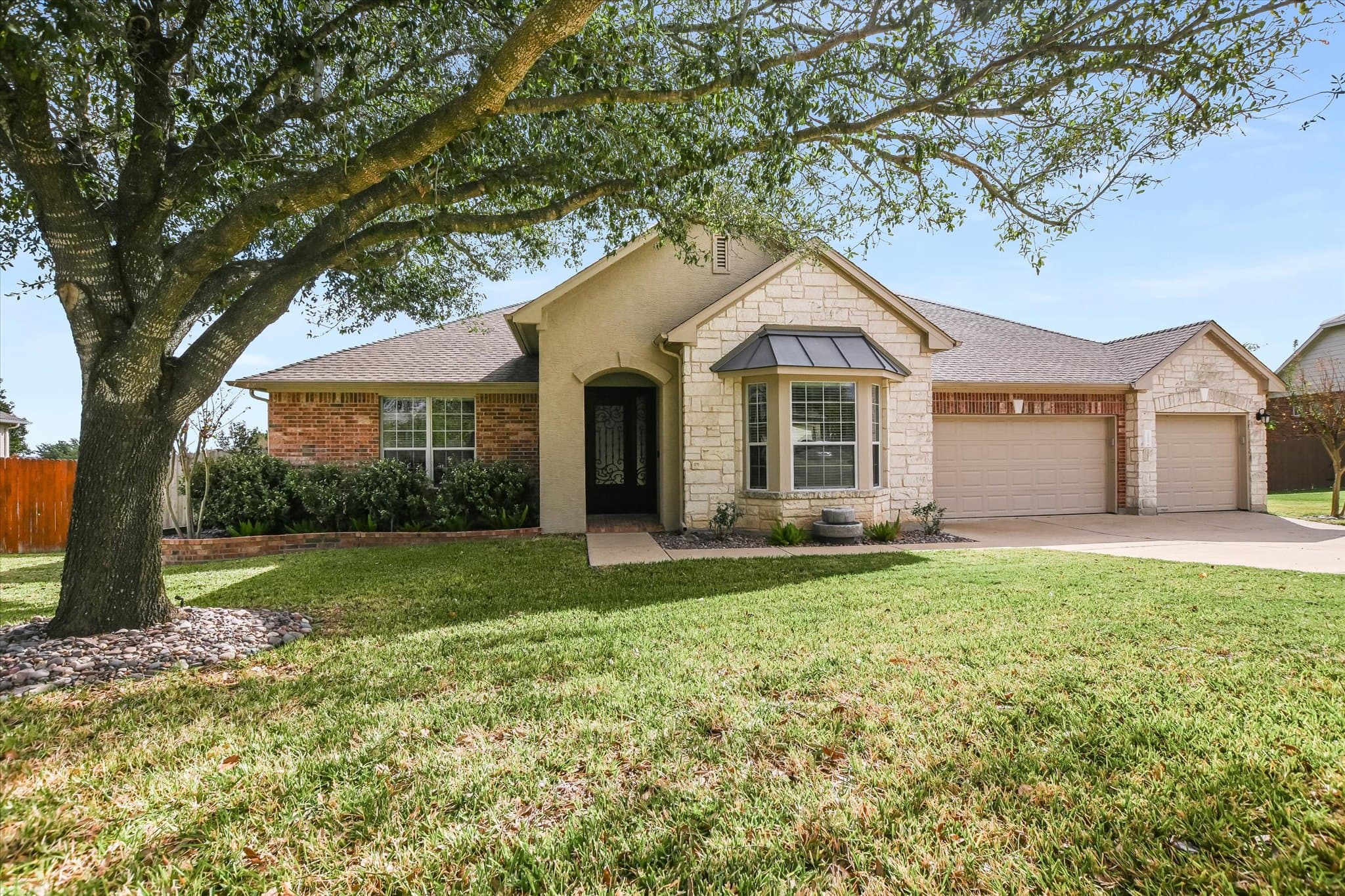 20105 Farm Pond Ln