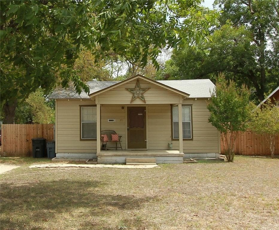 309 N Race St
