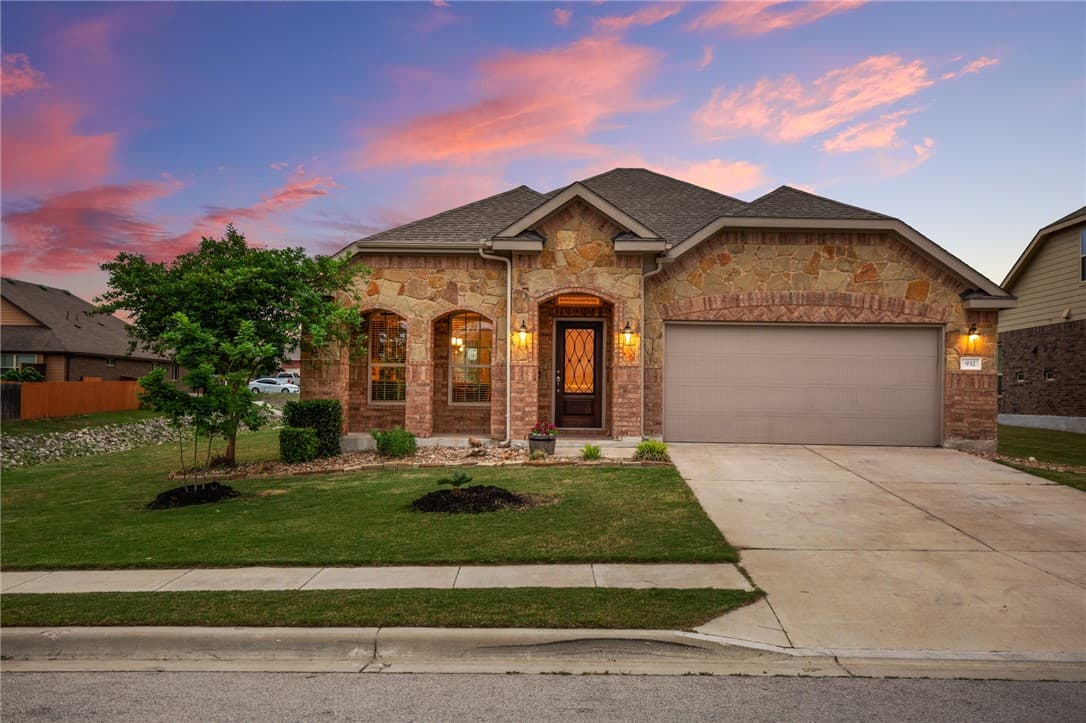 932 Arvada Dr