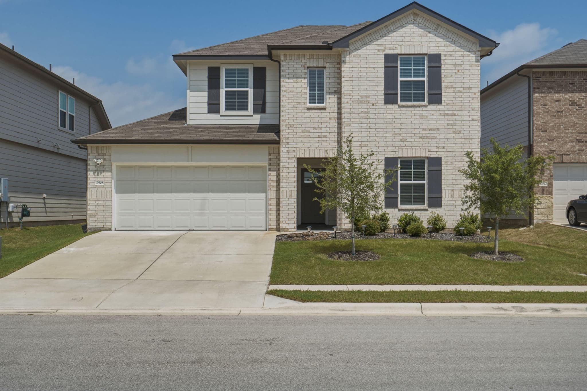 13908 Howser Trce