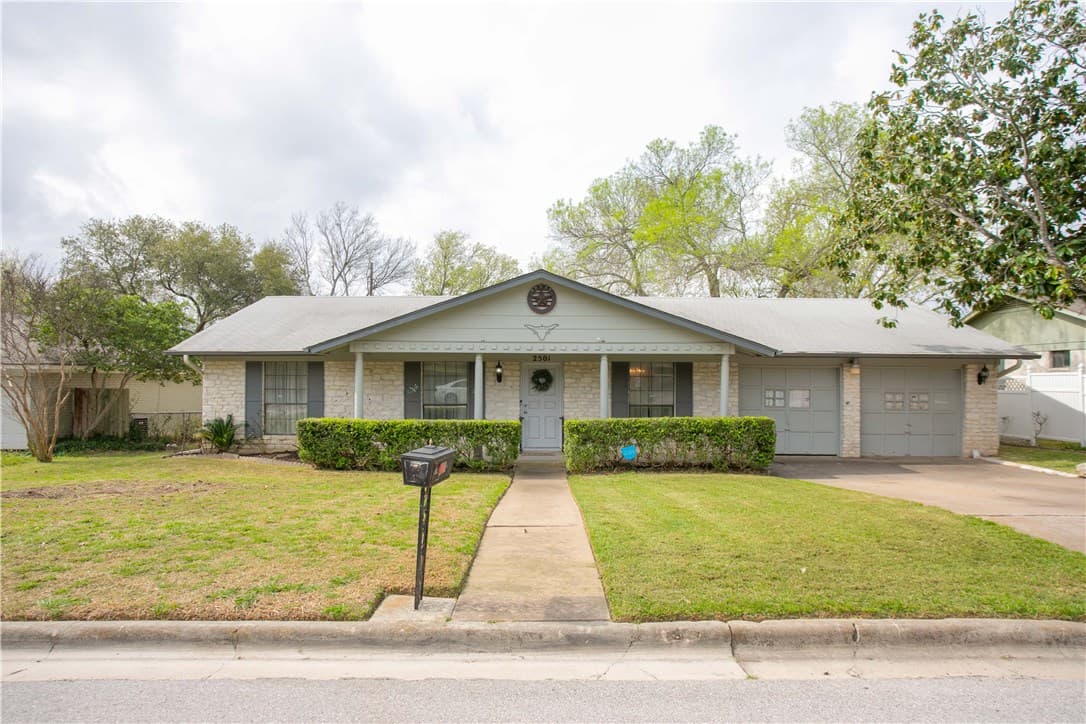 2501 Harrowden Dr