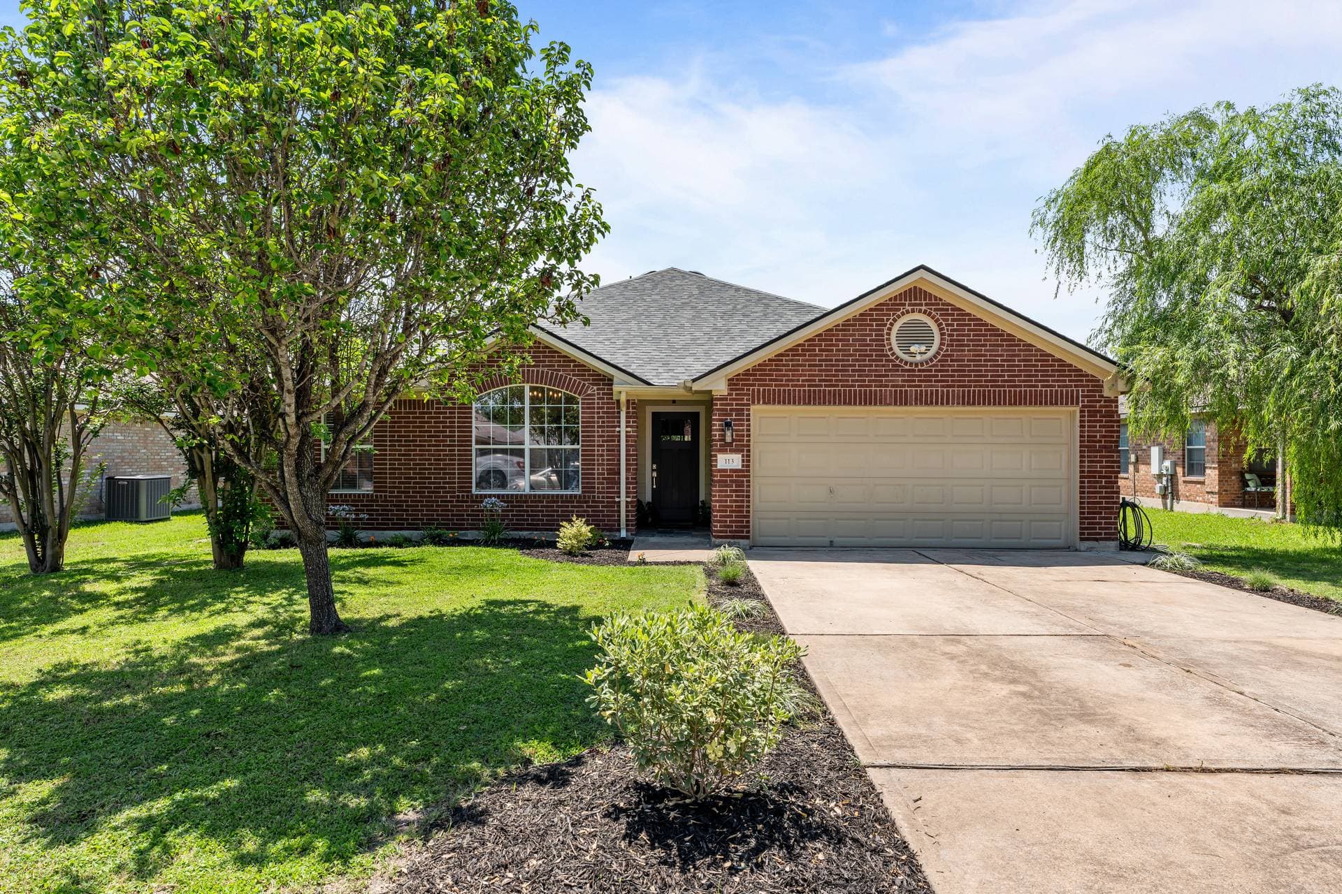 113 Hanstrom Dr