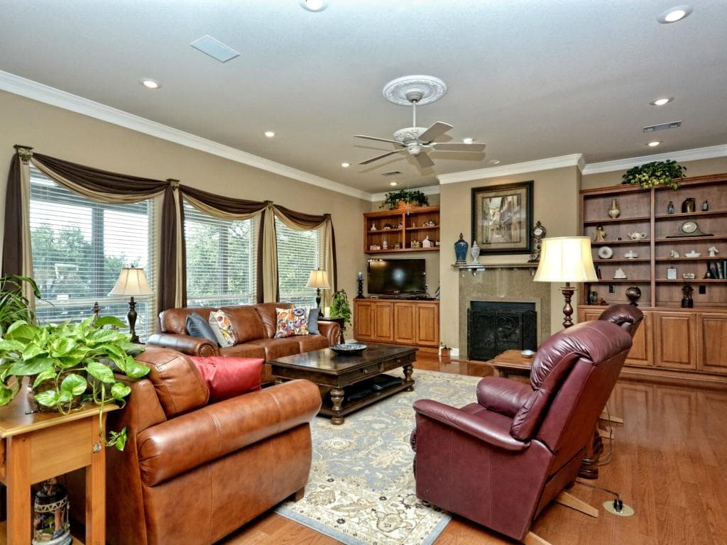 Gallery image 2