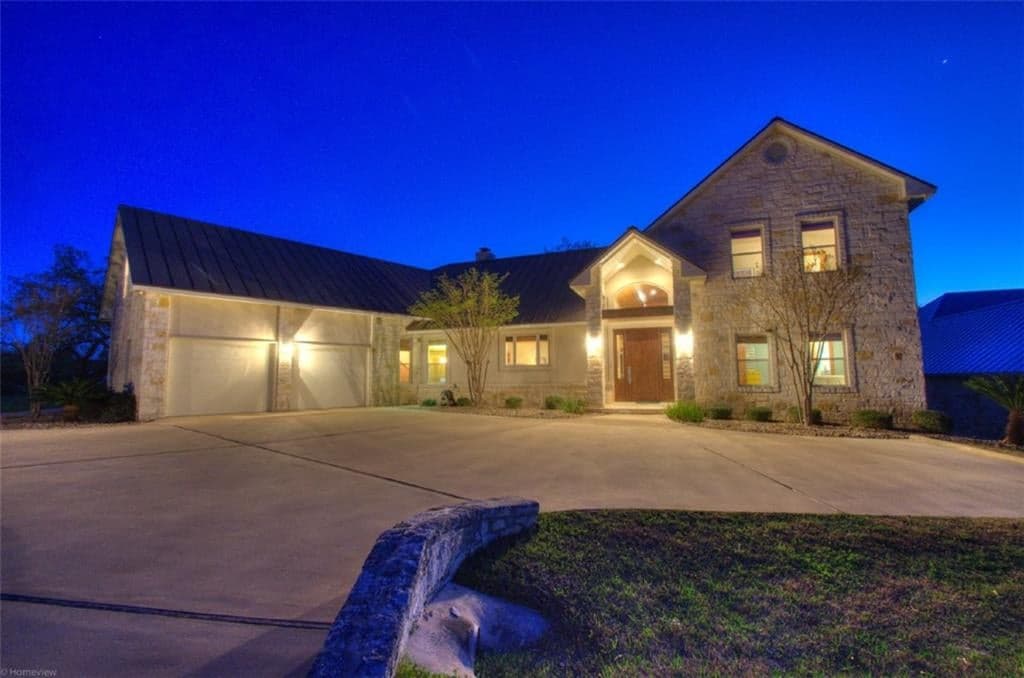 3008 Driftwood Ln