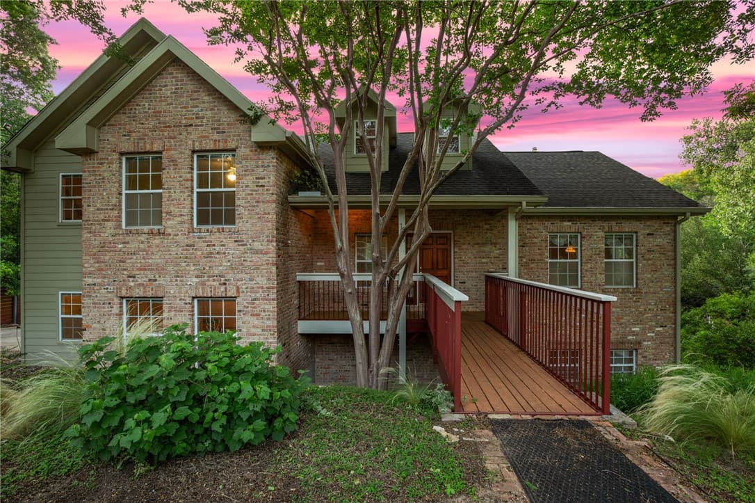 7625 Parkview Cir