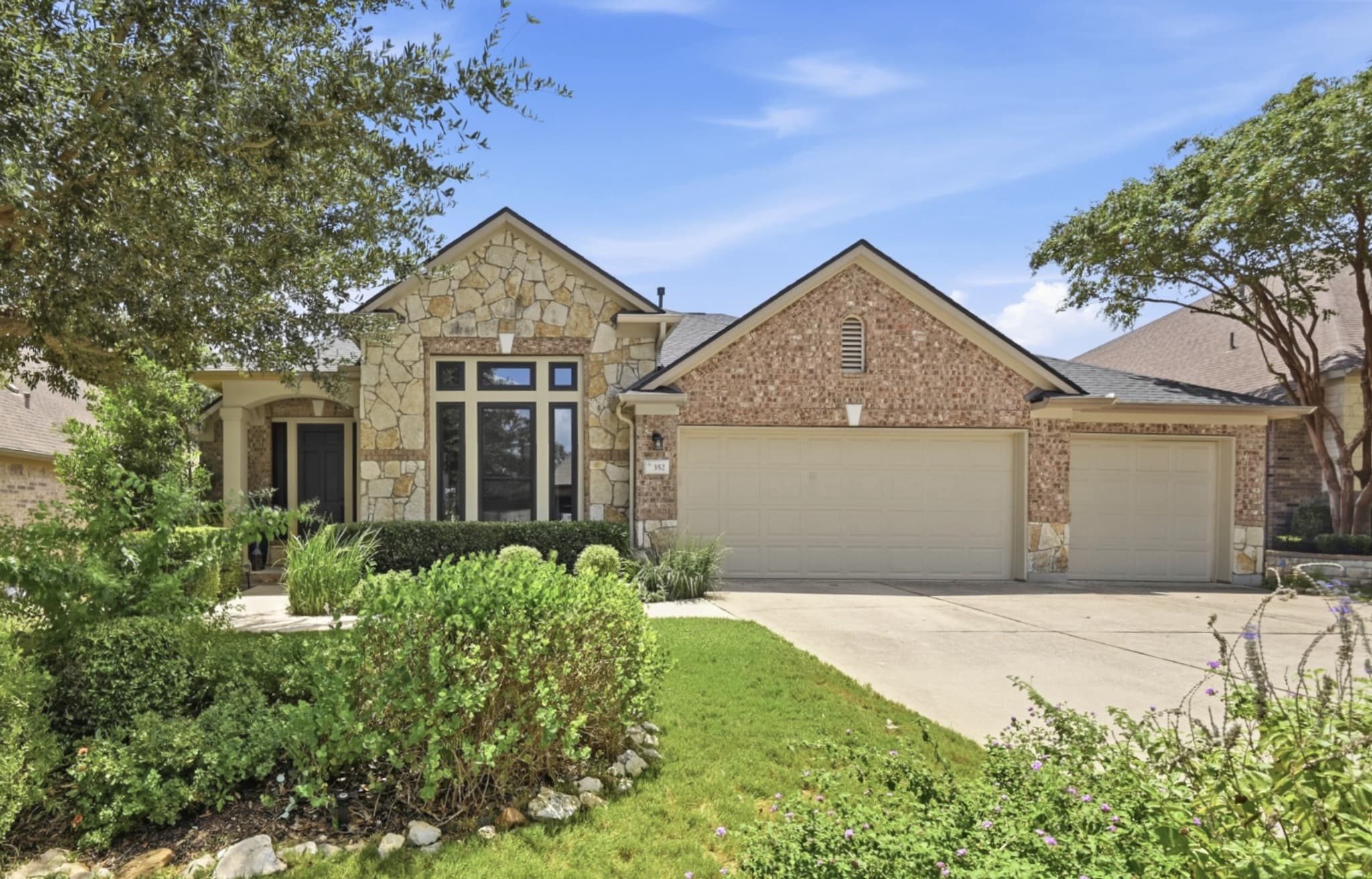 352 Wild Rose Dr