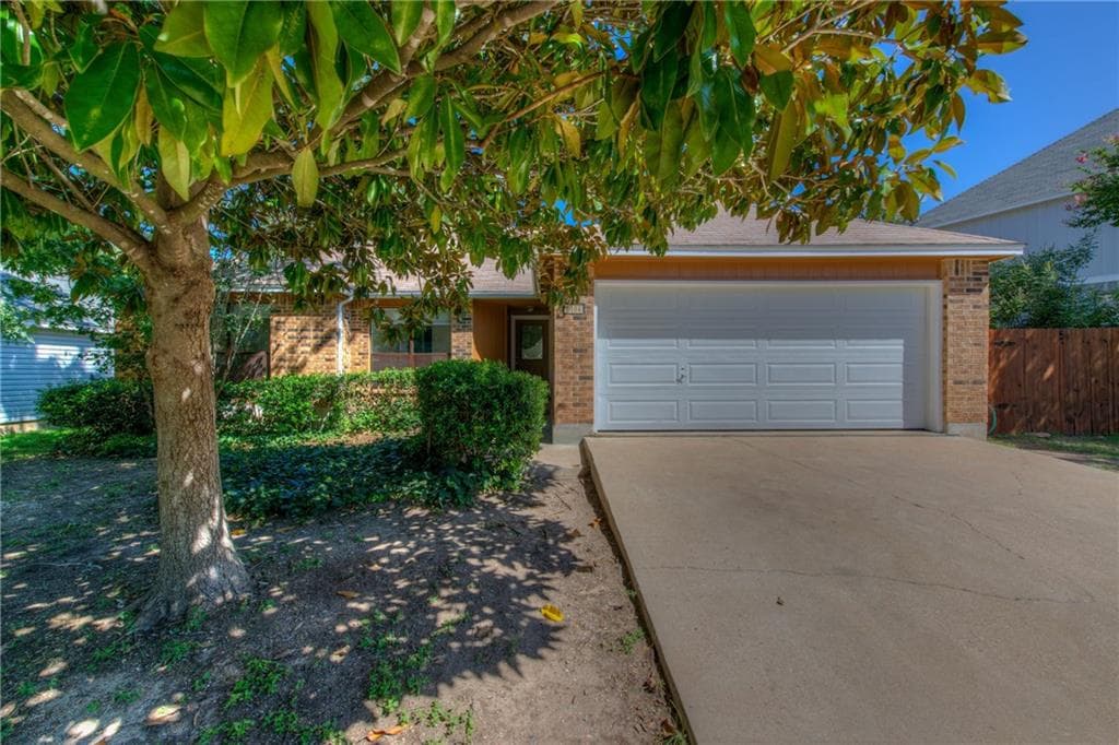 2104 Raintree Path
