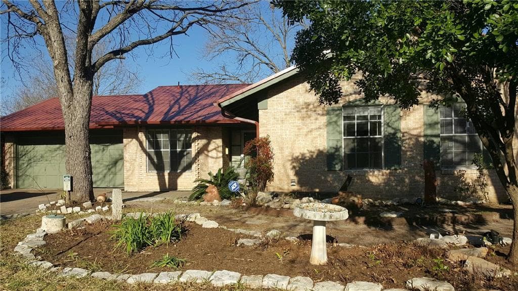 1916 Running Brook Dr