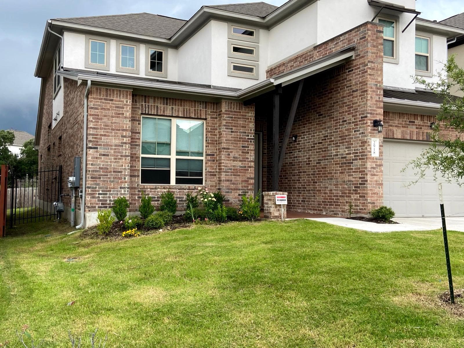 2918 Zelma Dr