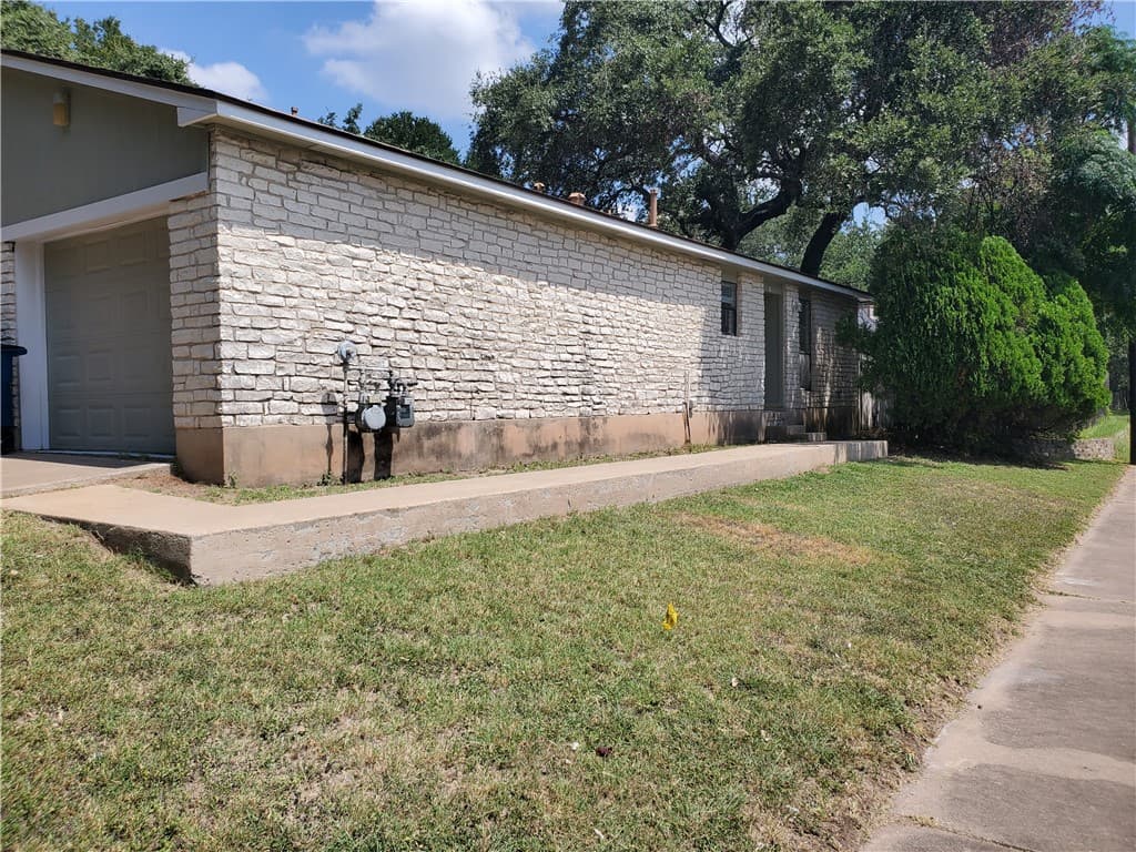 Main property image