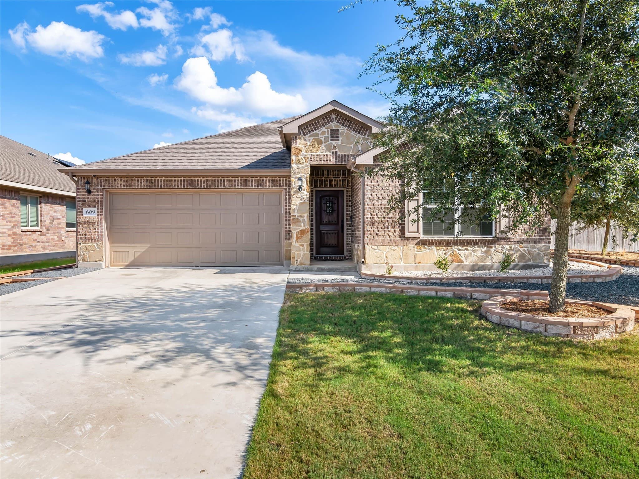 609 Ridgemeadow Dr