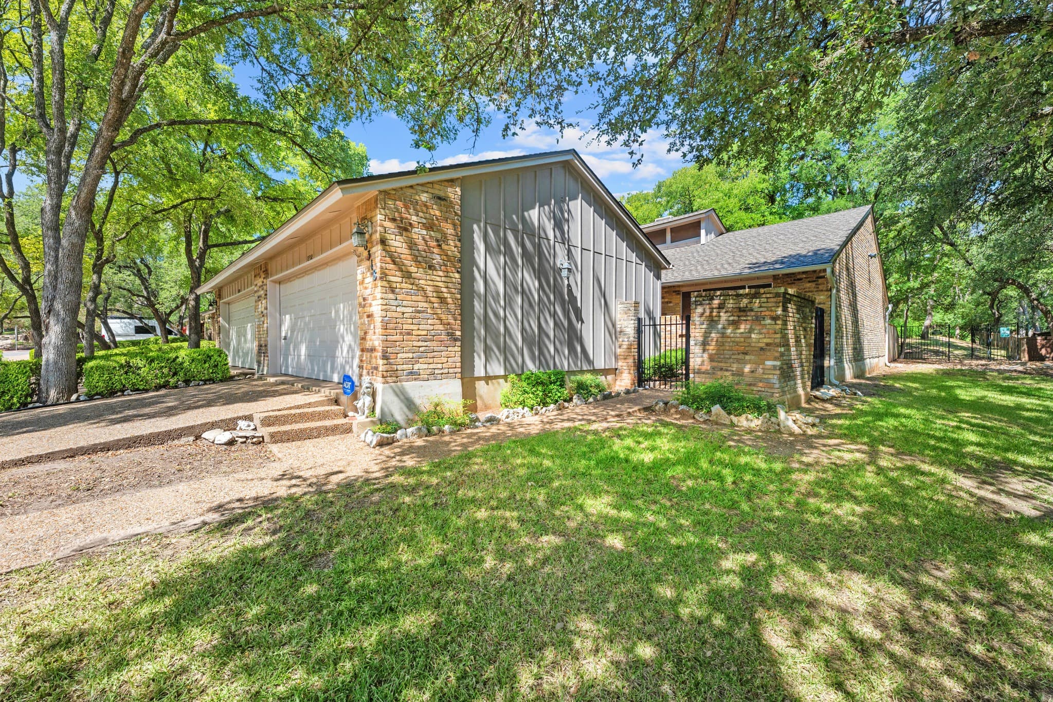 8318 Bent Tree Rd