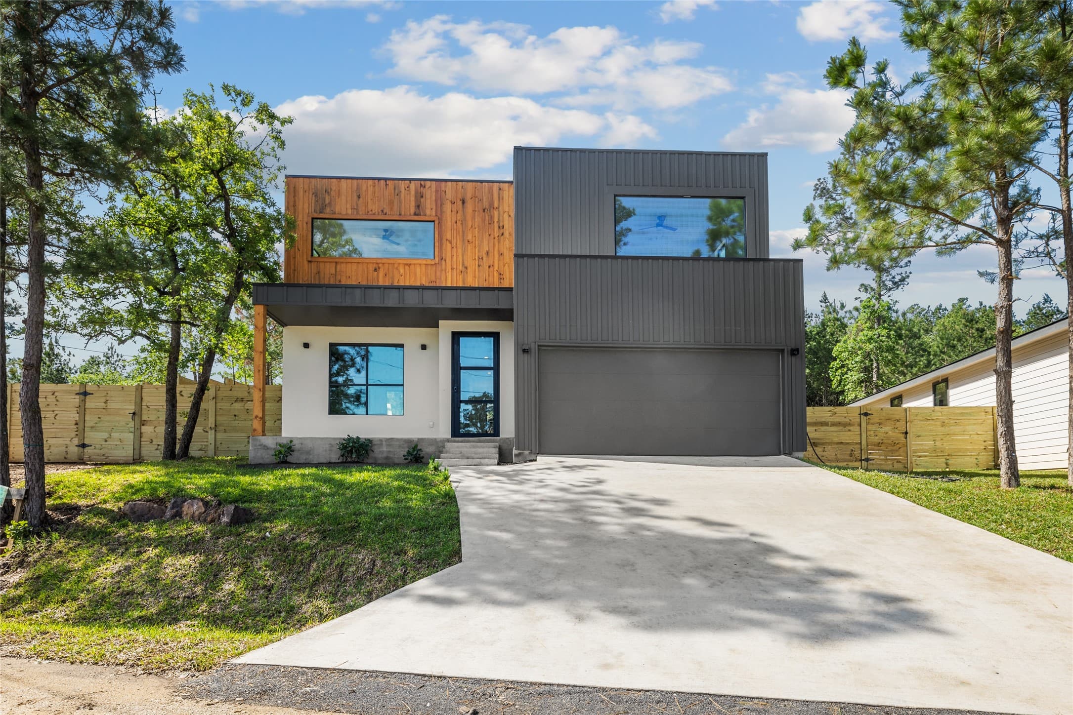 103 Kaena Ln