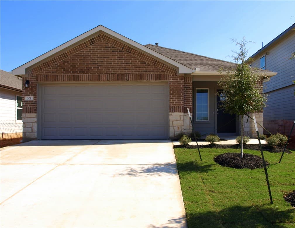 301 Hamilton Pool Ln