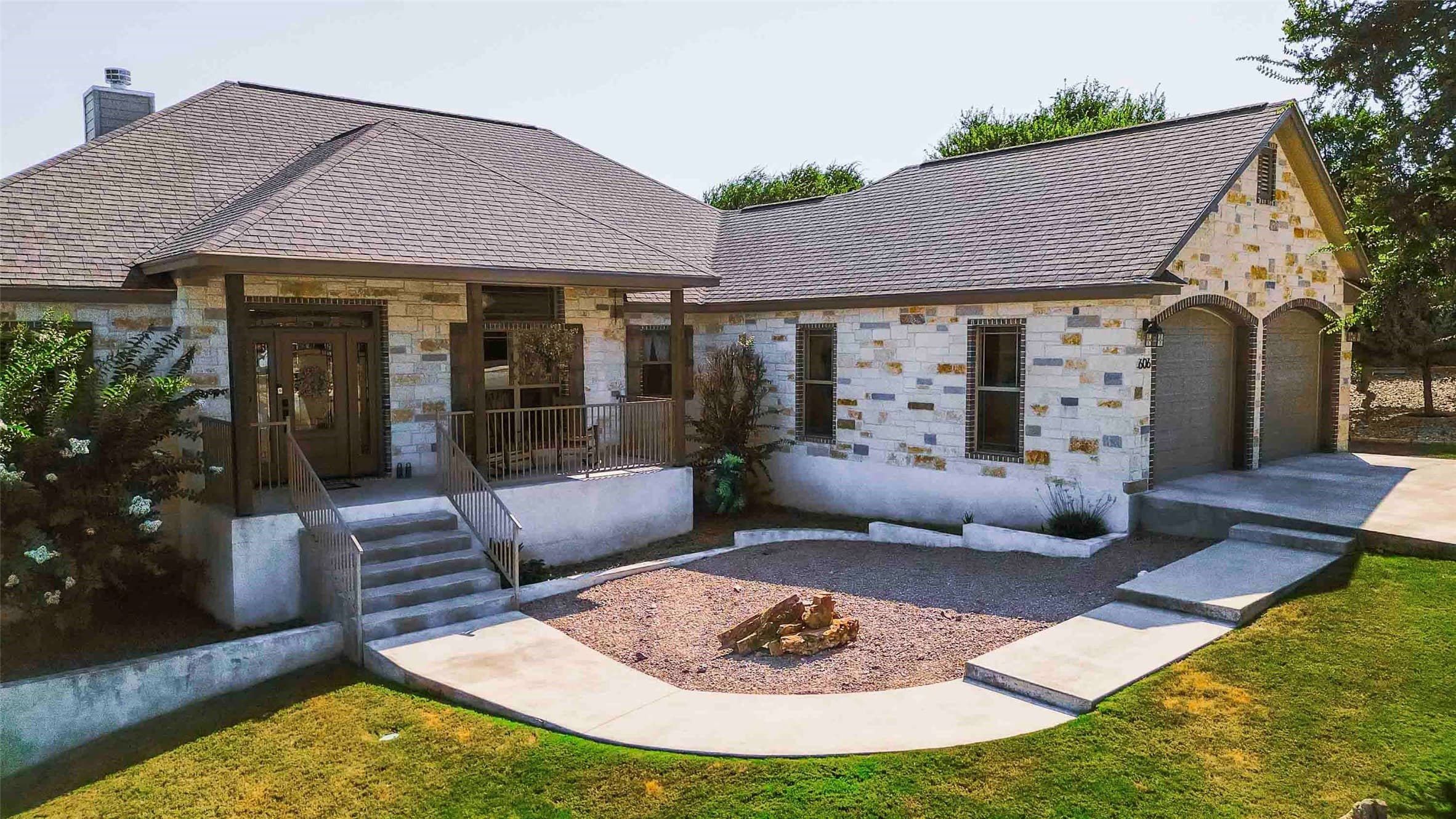 606 Woodland Park Dr