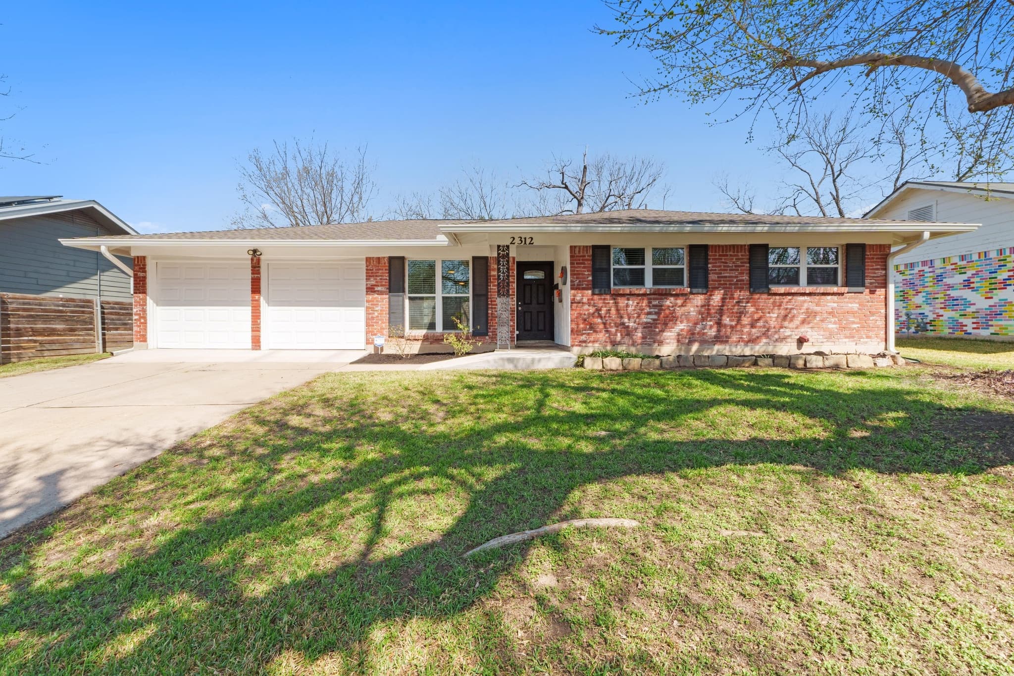 2312 Rogge Ln
