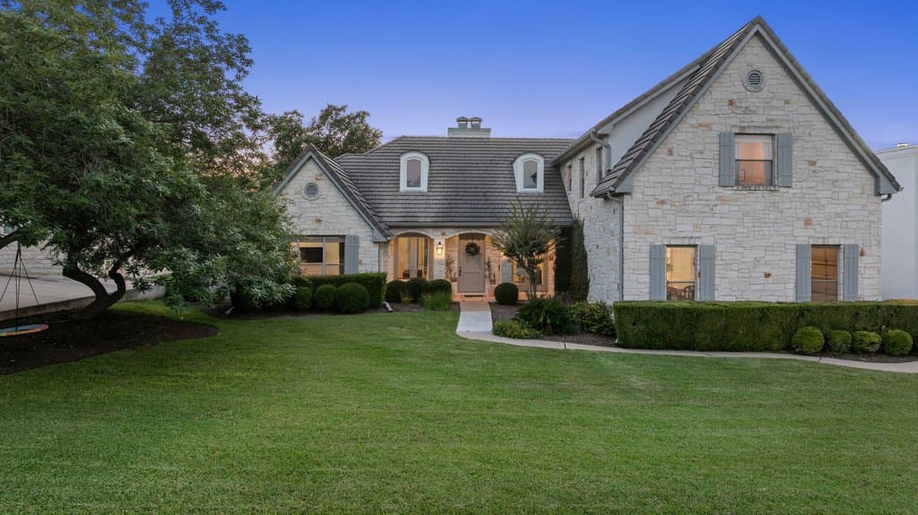 22 Autumn Oaks Dr