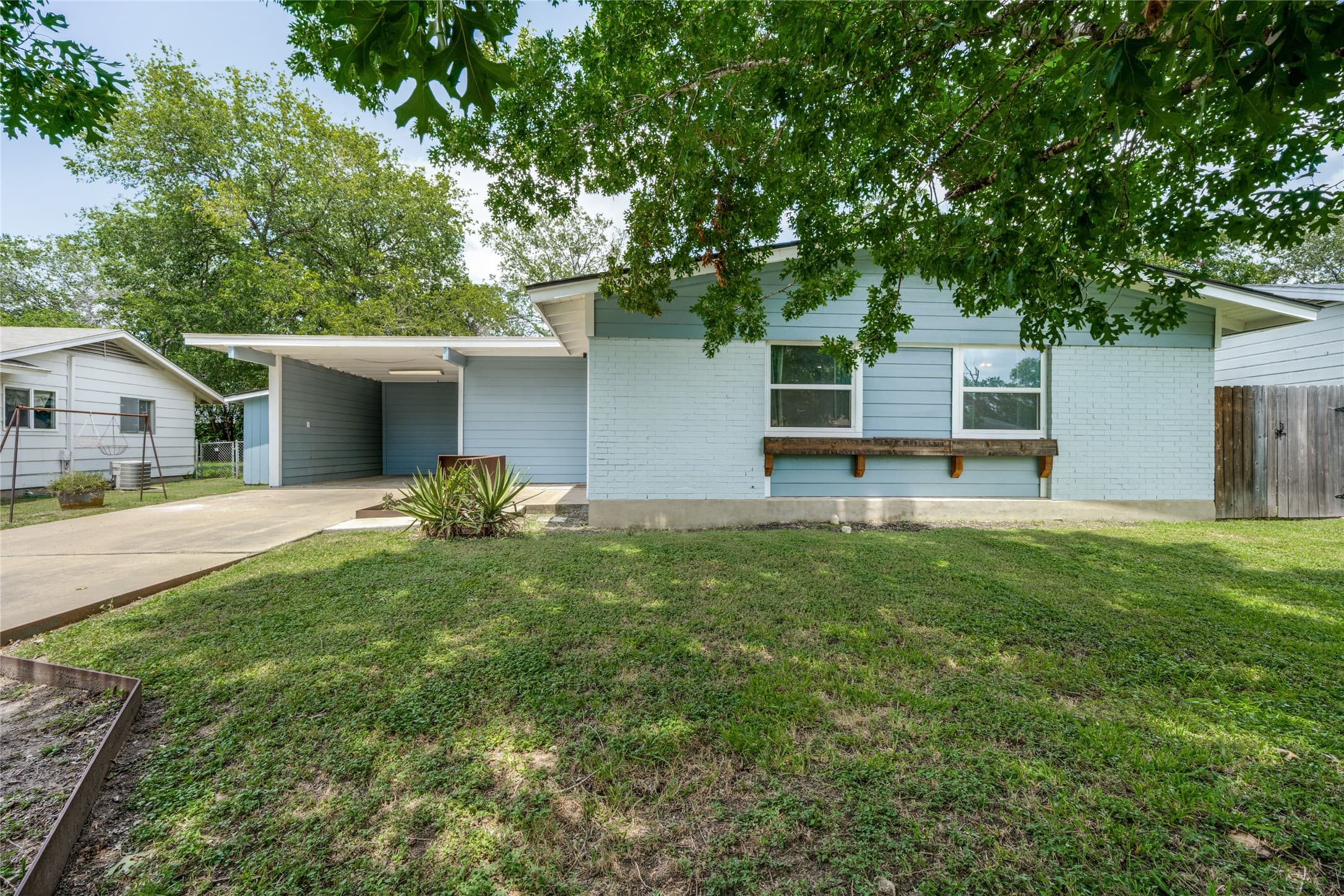 304 Tamworth Ave