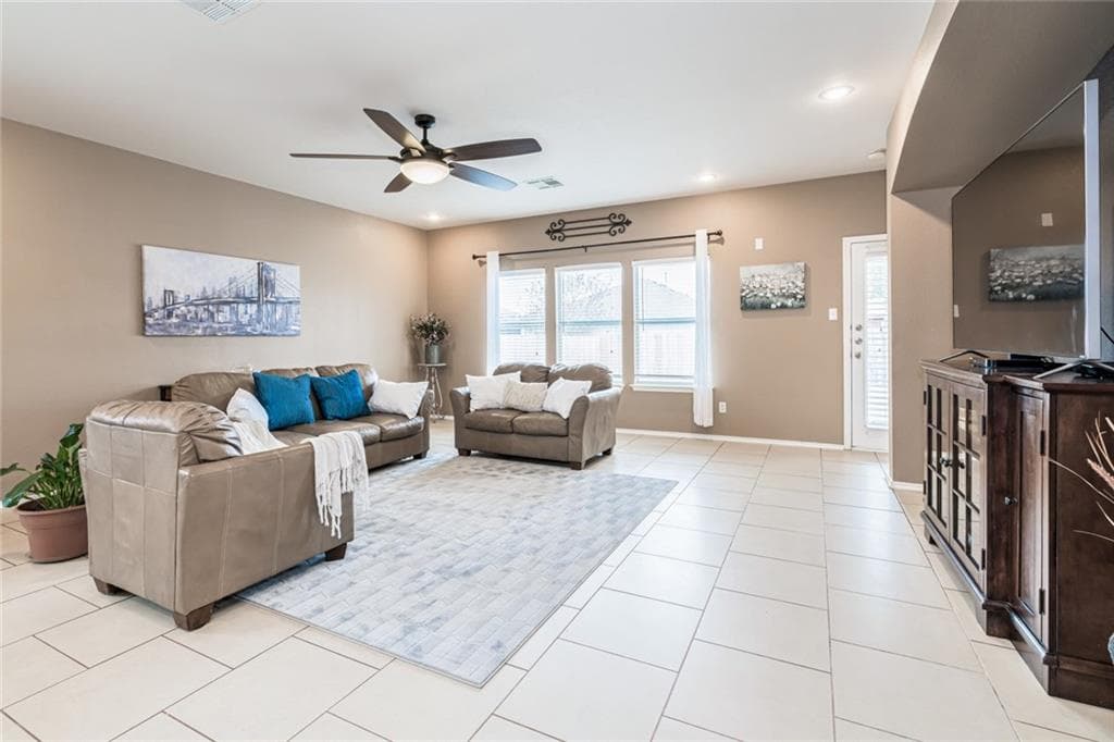 1470 Rainbow Parke Dr