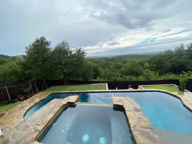 7917 Castle Peake Trl