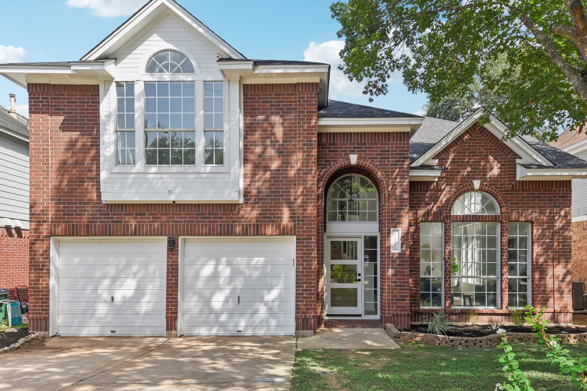 8308 Nairn Dr