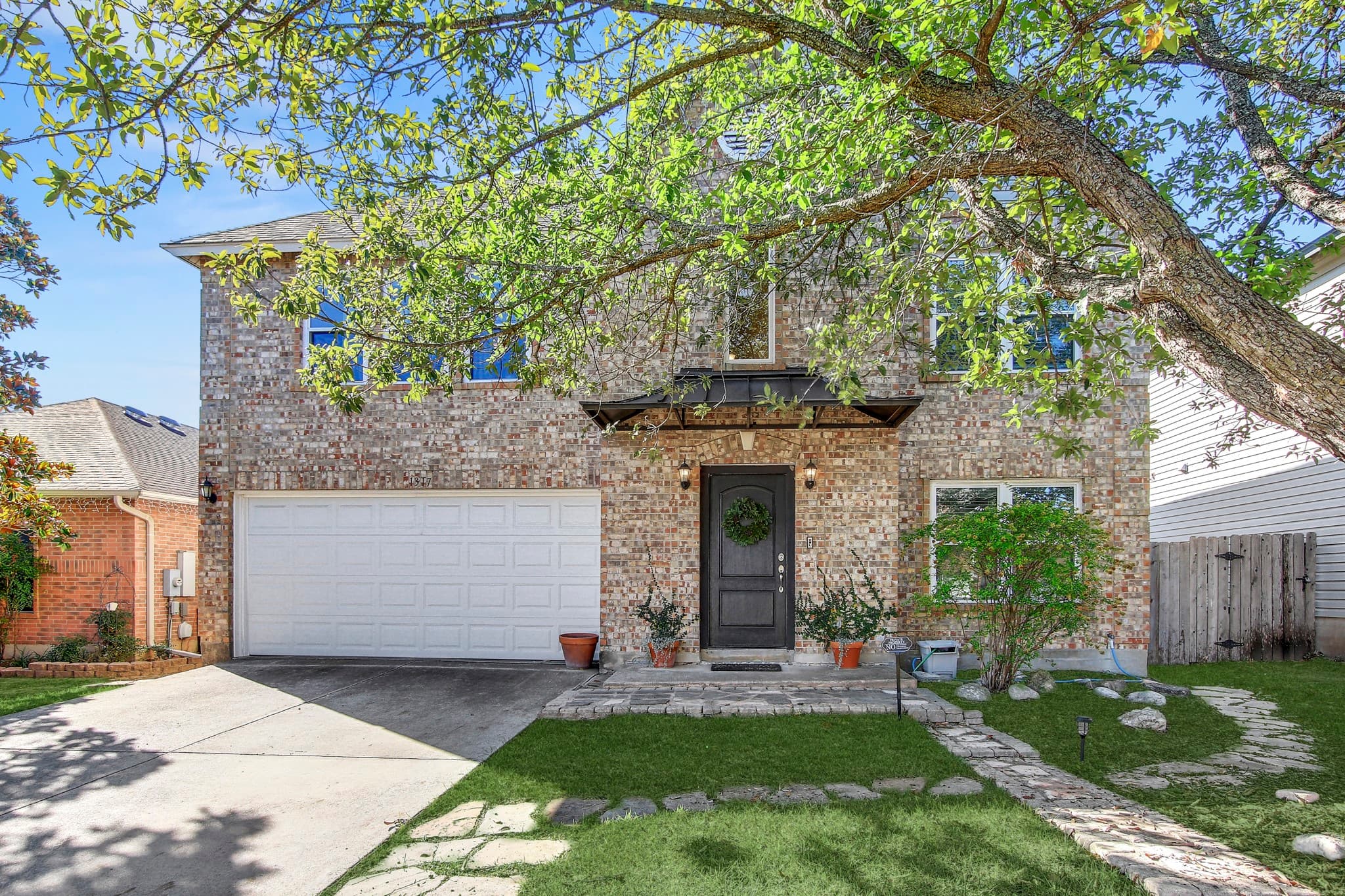 1317 Bradbury Ln