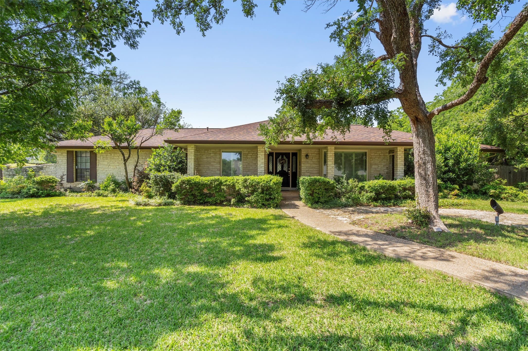 4100 Park Dr