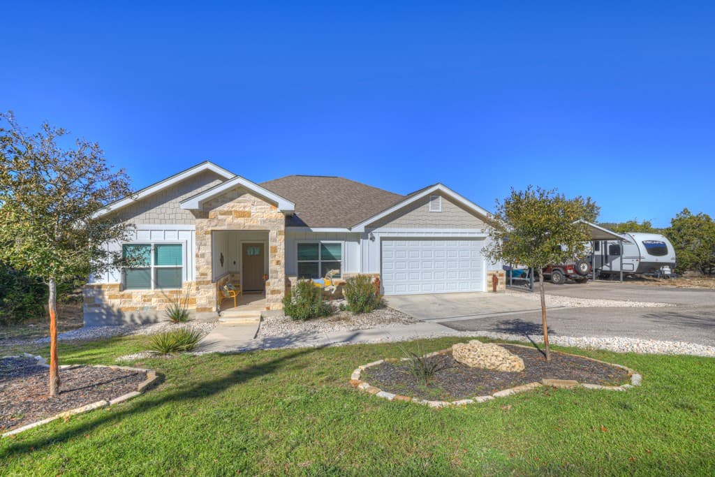 1210 Soaring Eagle Dr