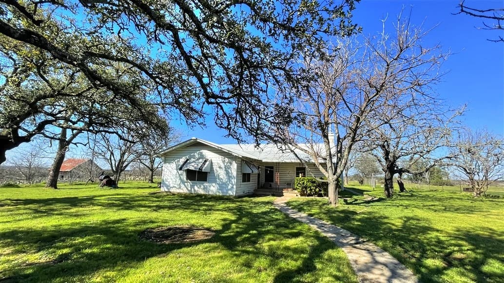 111 County Road 107 N