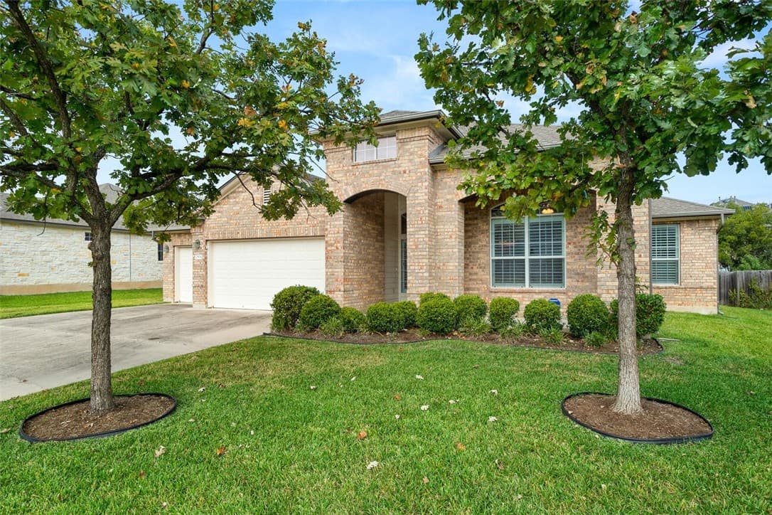 2904 Alsatia Dr