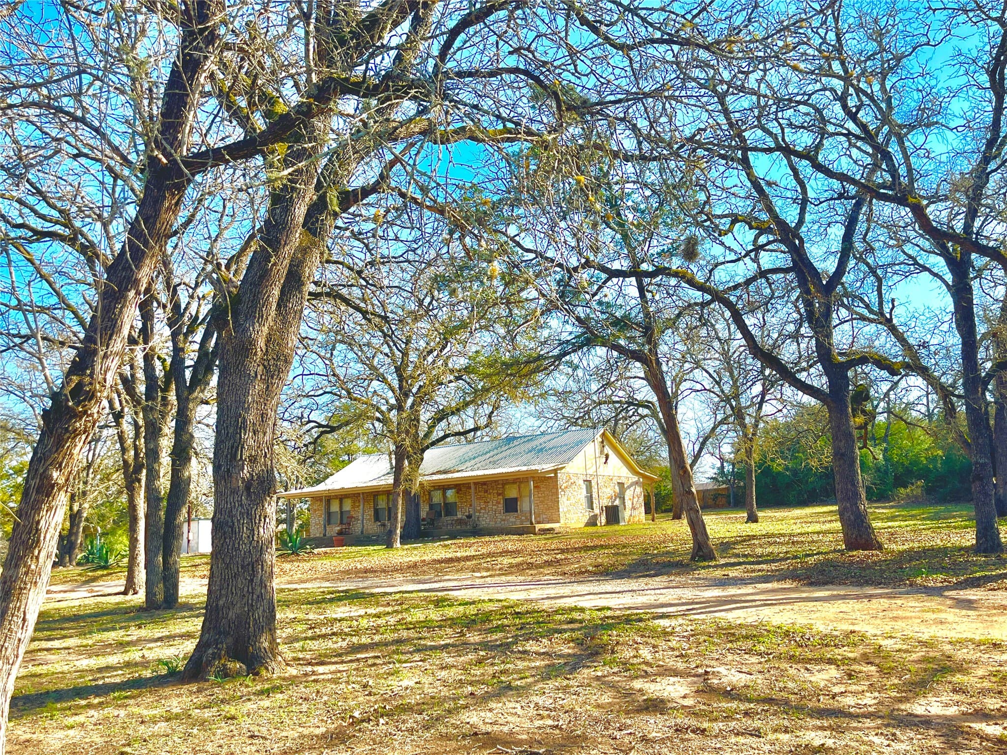 251 Milam Ln