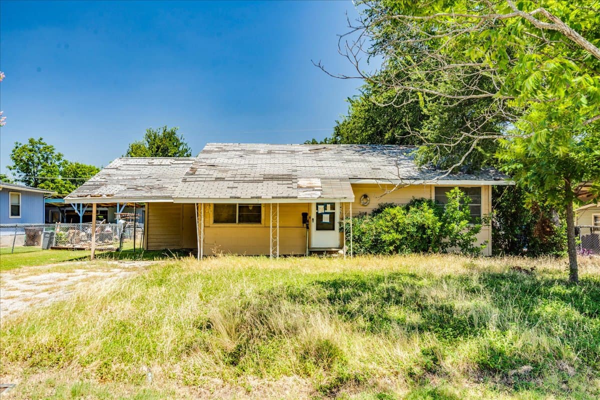 1408 Circle Dr