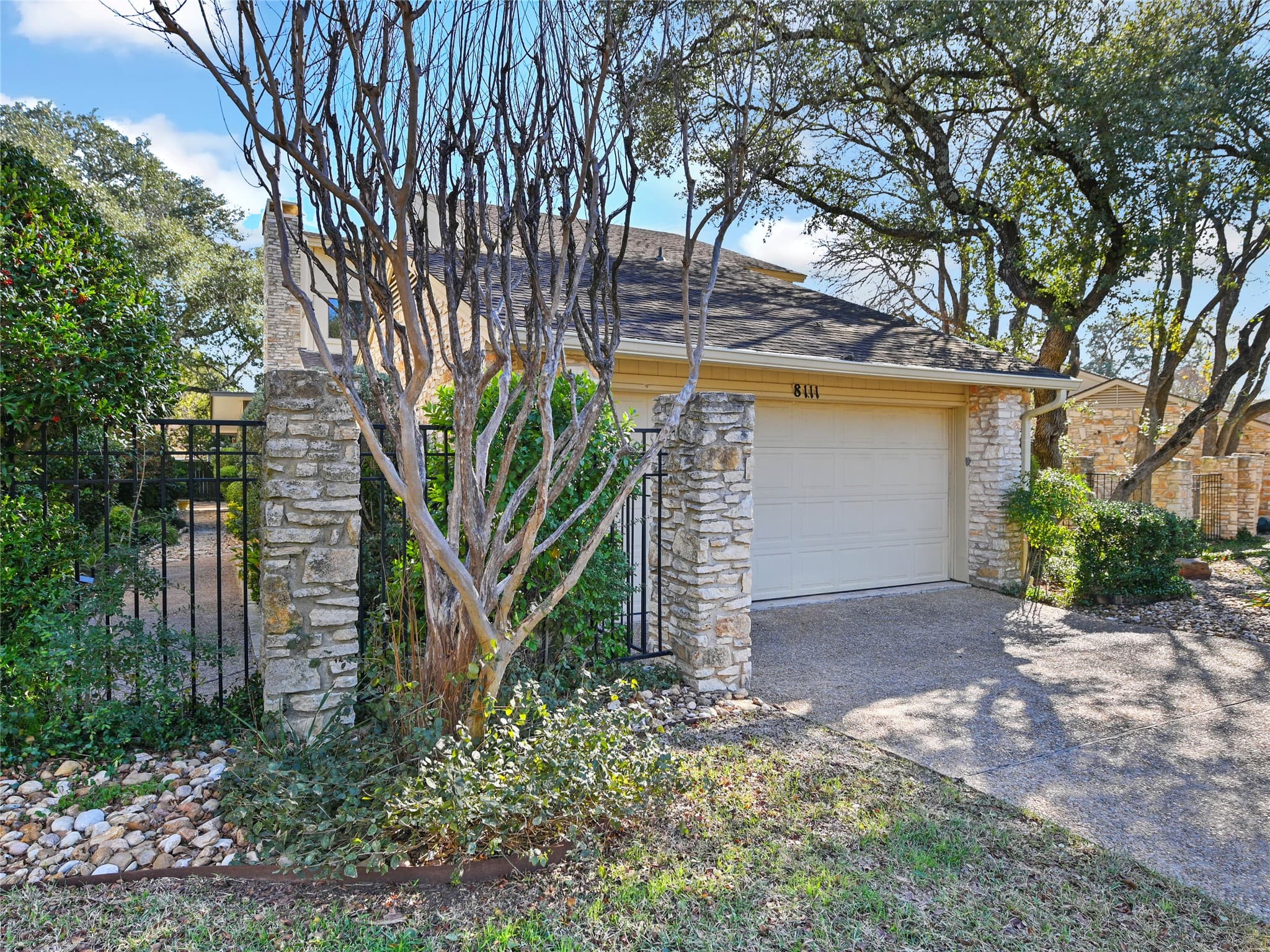 8111 Raintree Pl