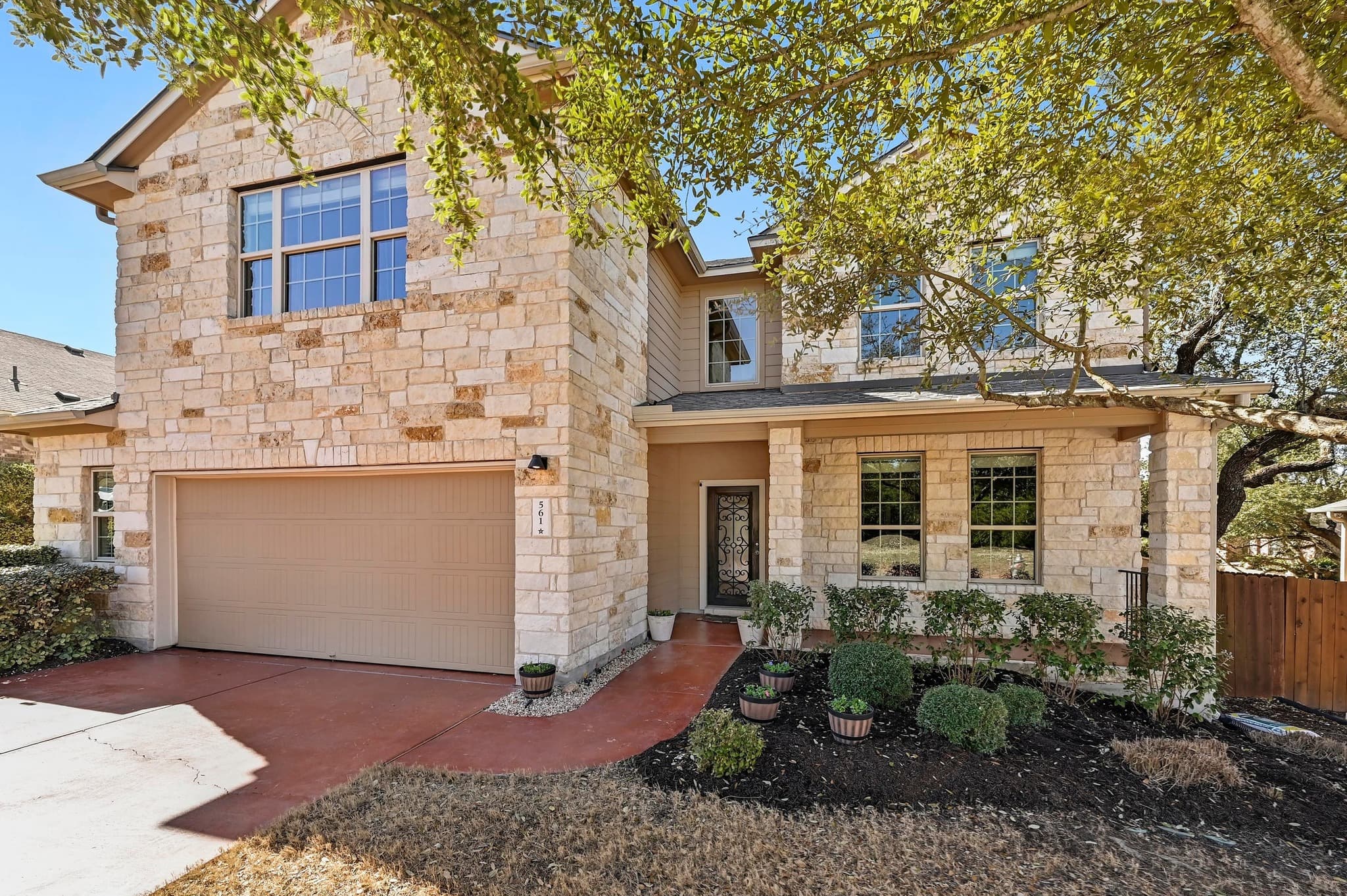 Main property image