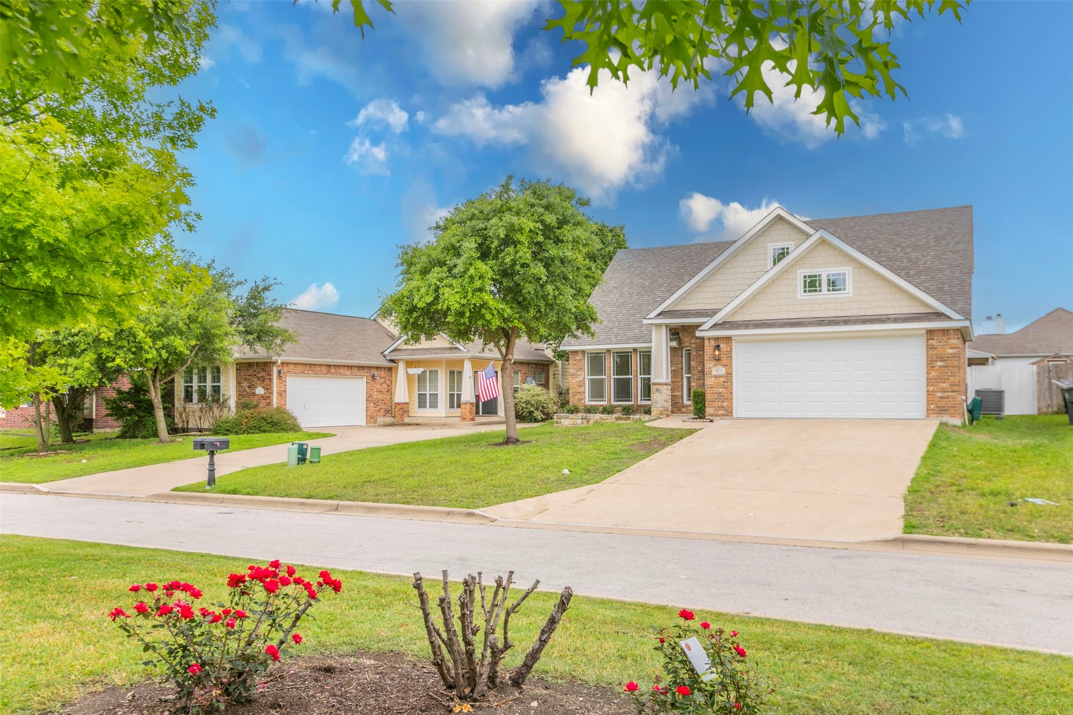 Main property image