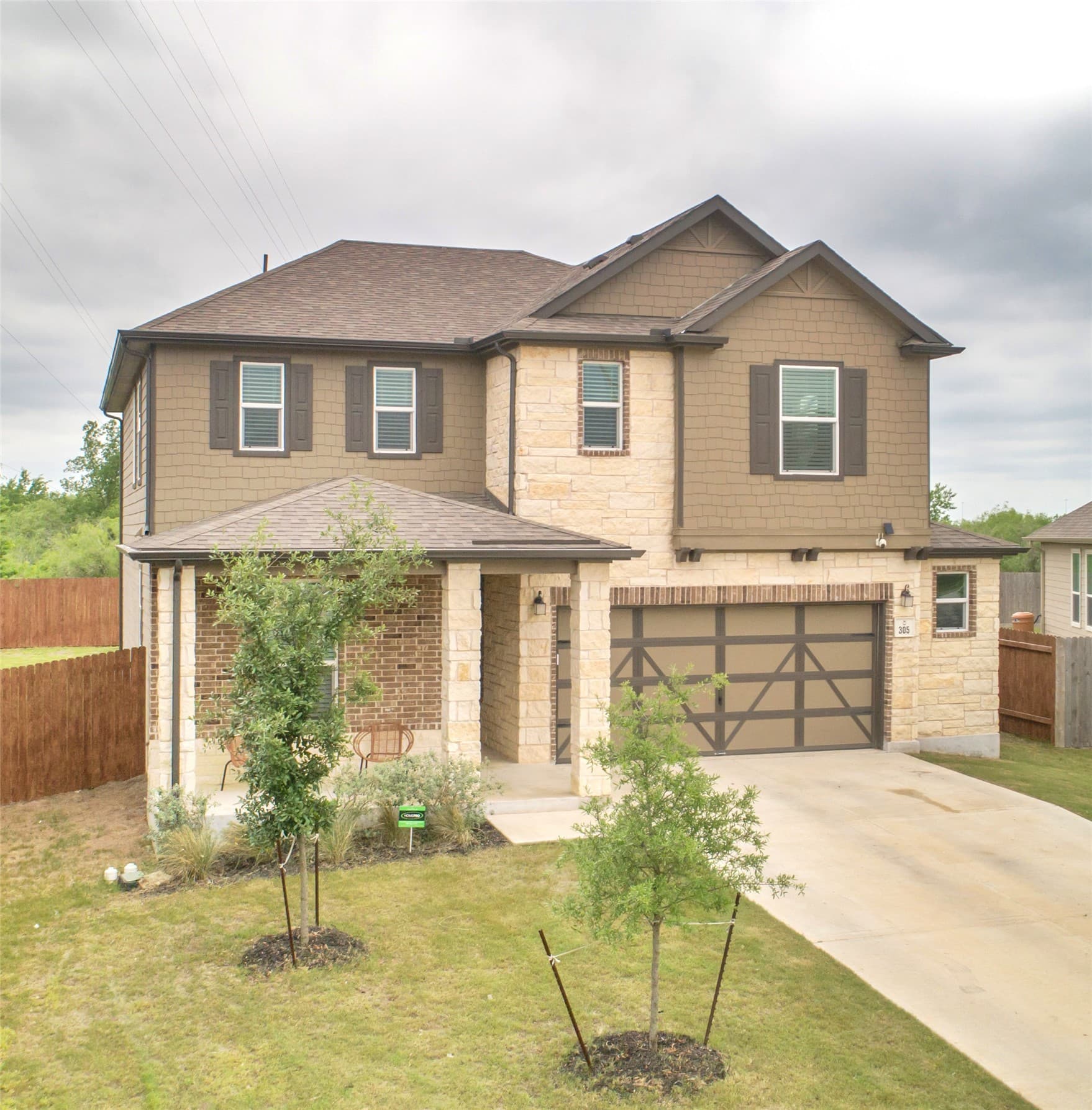 305 Mauve Ln