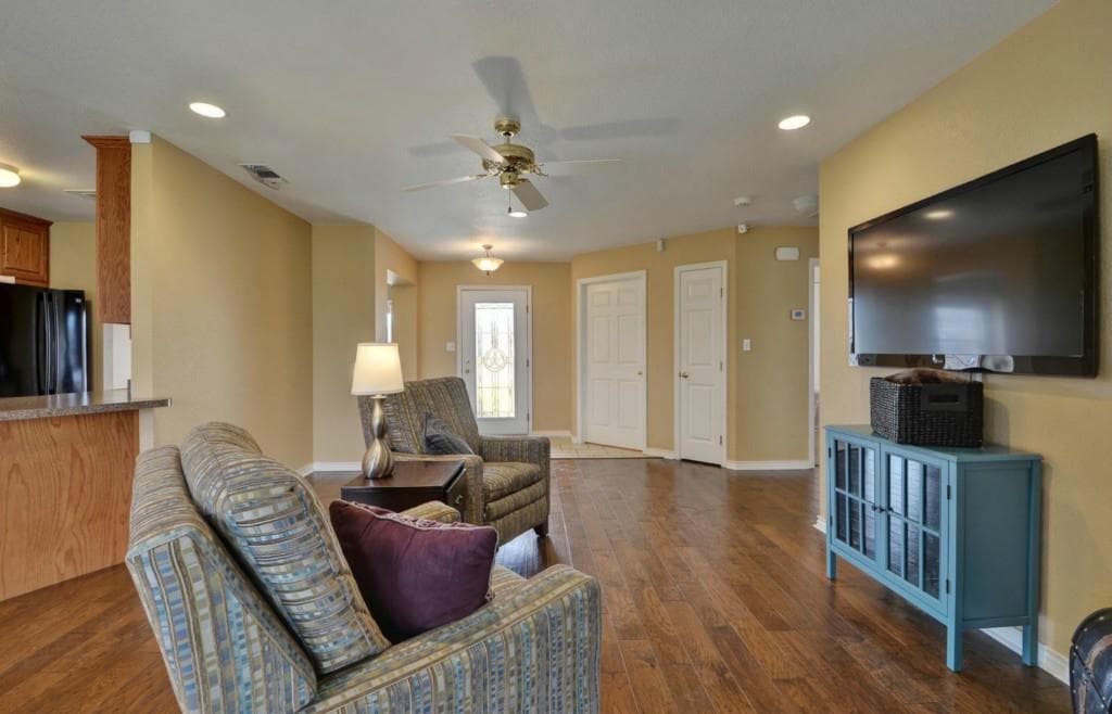 Gallery image 2