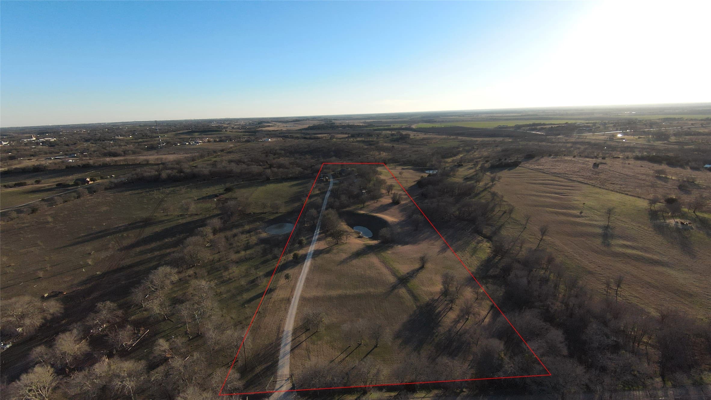 1285 Old Country Rd