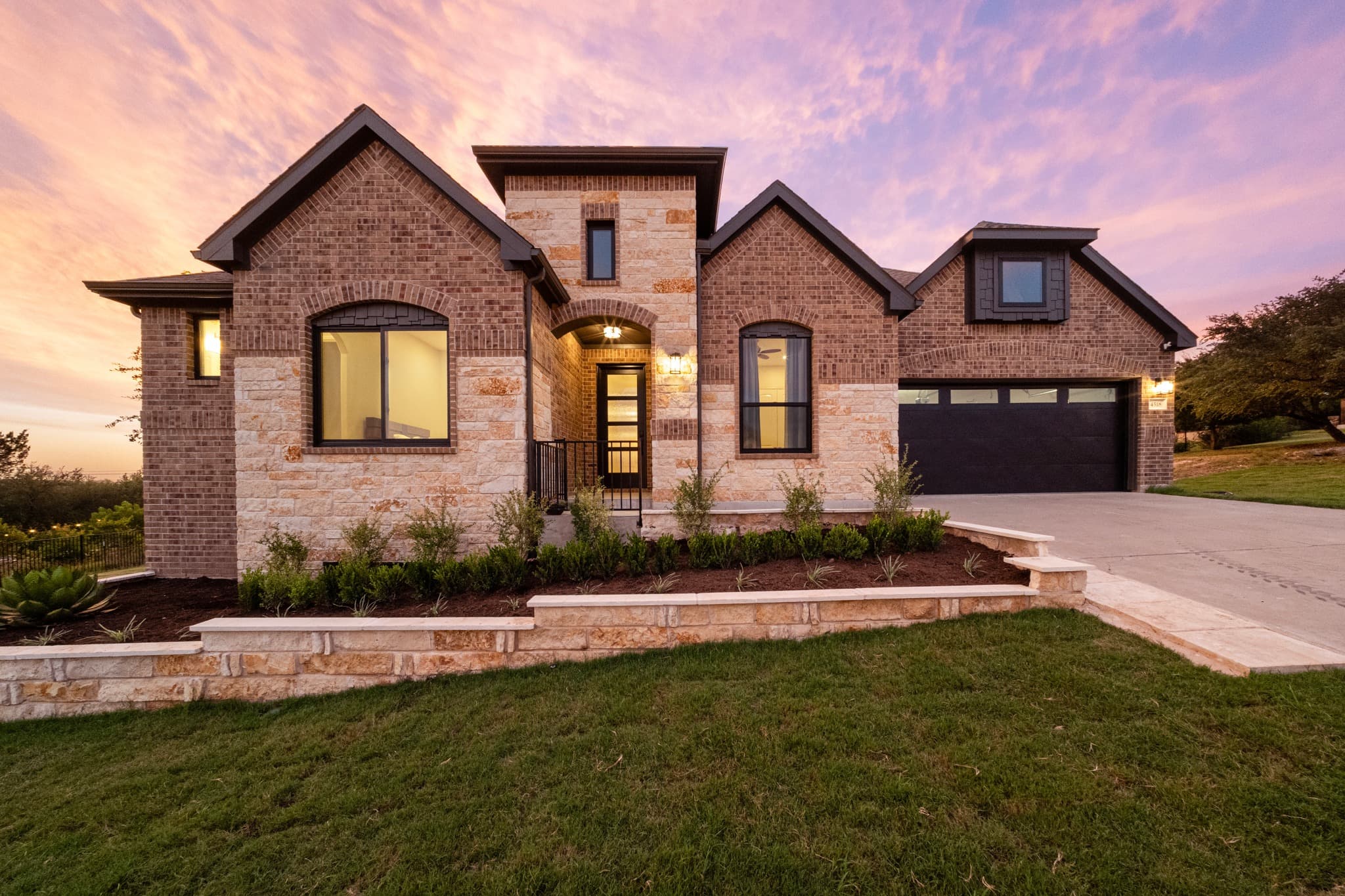 4518 Diamante Dr