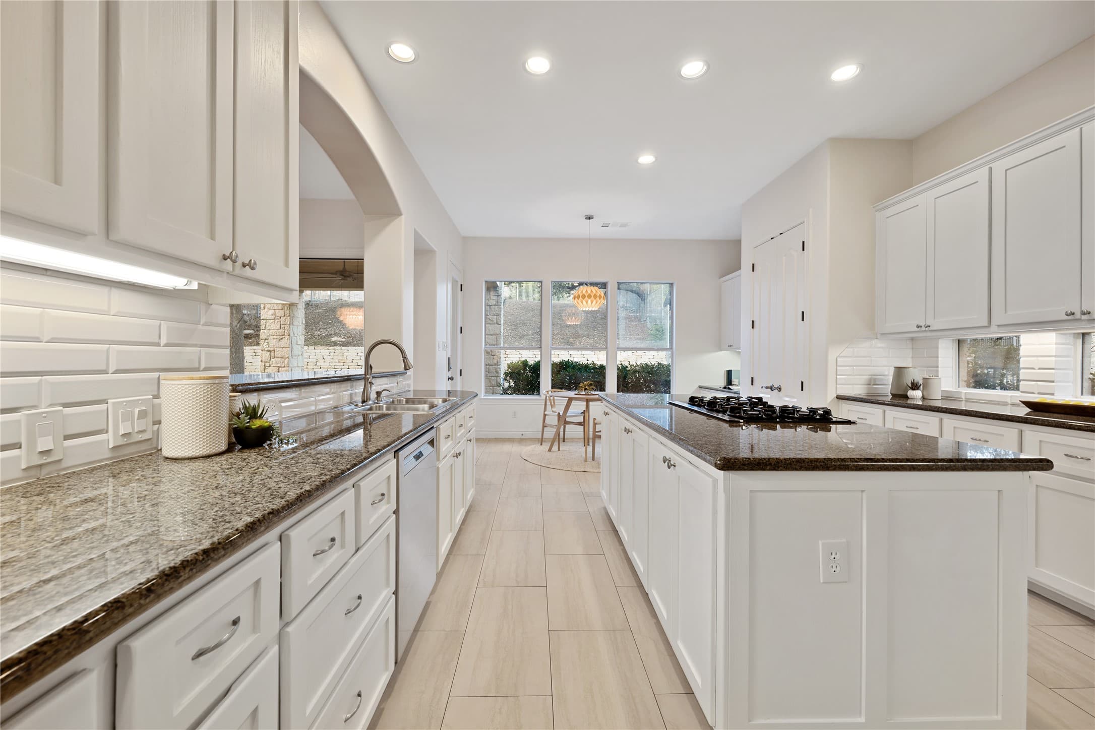 4336 Canoas Dr