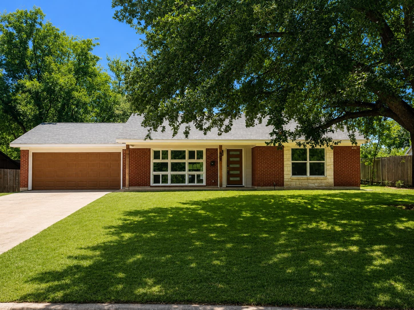 1807 Corona Dr