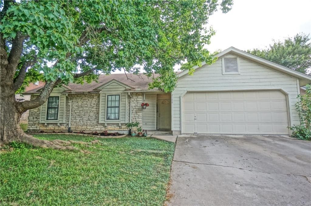 2108 Dry Creek Dr